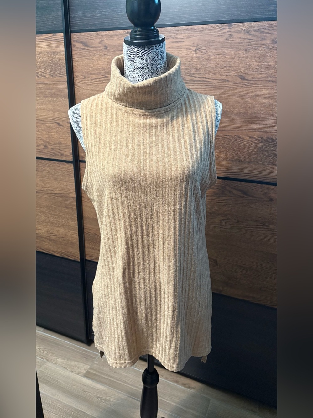 Velucci Sleeveless Turtleneck Ribbed Sweater Tank - Camel